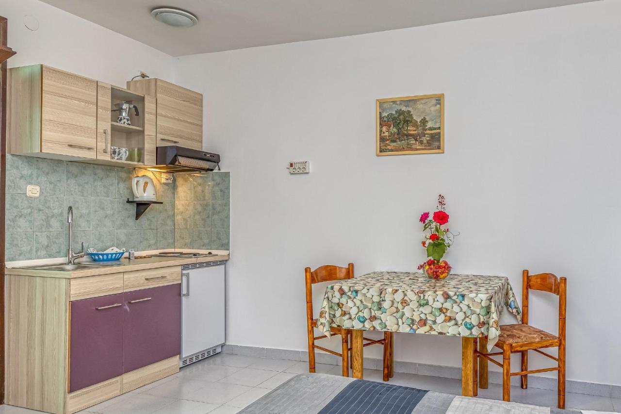 Apartments Bastovanovic Rovinj Exterior photo